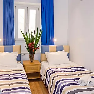 Ageliki Kalogera , Mykonos Town Grèce